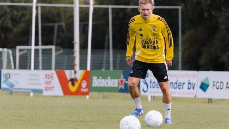 Mark Diemers blijft bij SC Cambuur; hij wil promoveren “met onze mooie club”
