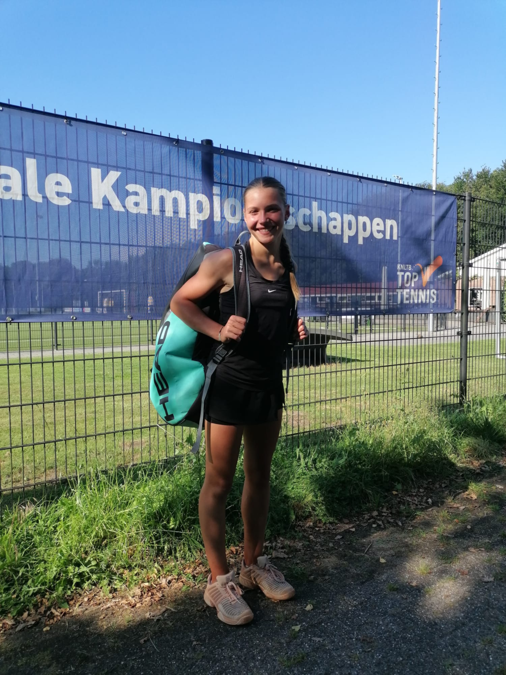 Internationaal top-jeugdtoernooi bij Tennisvereniging Leeuwarden met Fleur Luderer van TVL