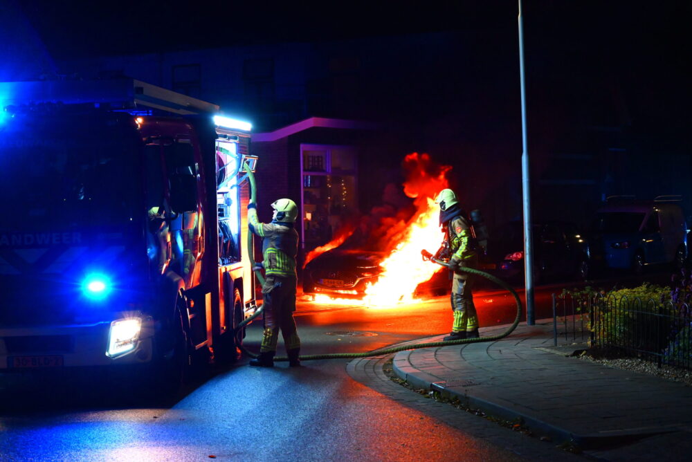 Opnieuw brand gesticht in auto in Leeuwarden