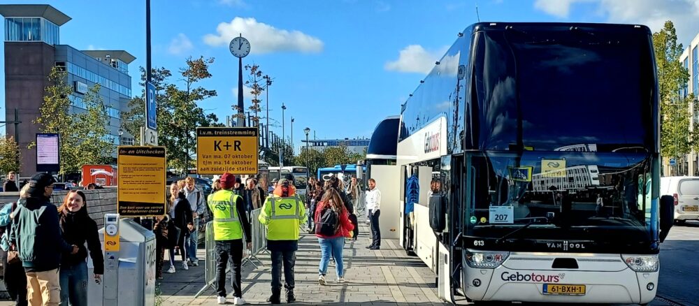 Door werkzaamheden aan het spoor rijden er tussen Leeuwarden en Meppel bussen