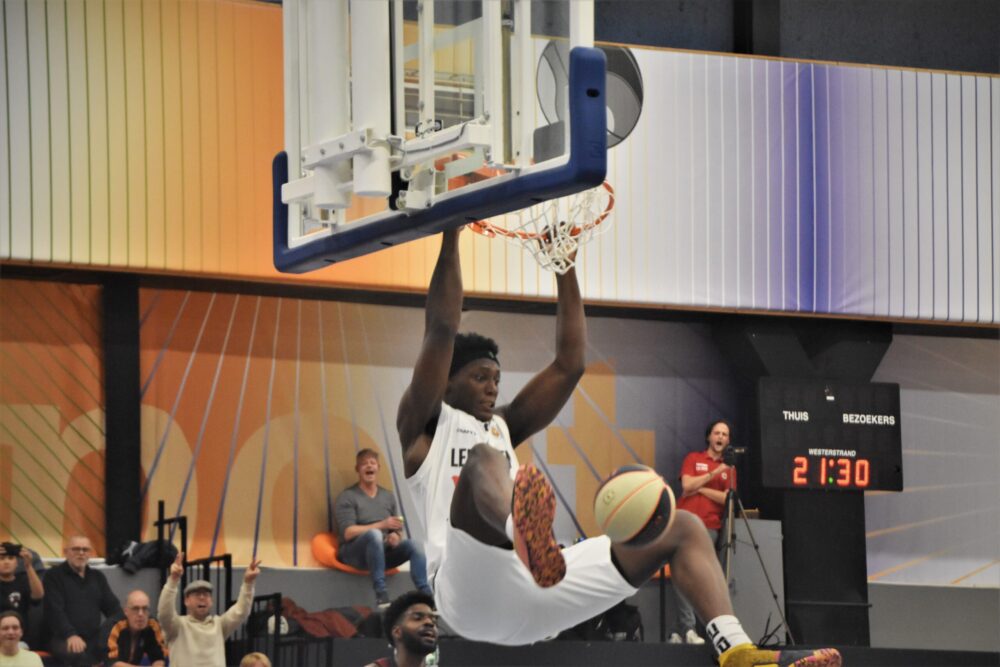 ‘LWD Basket verrast met zege uit bij Brussels Basket’