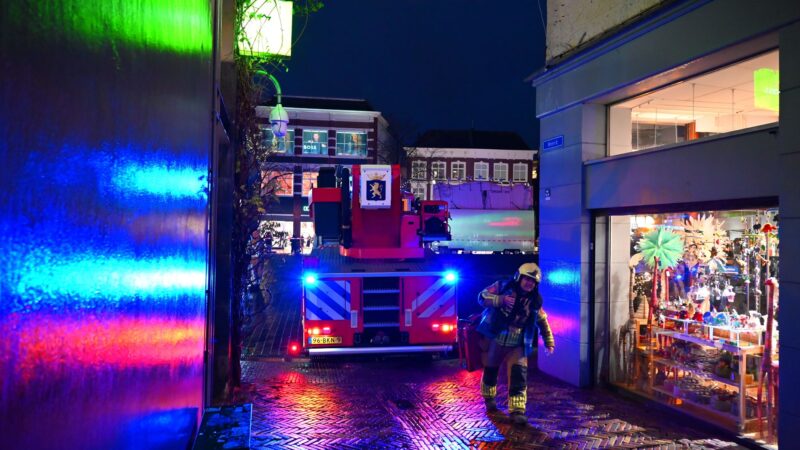 Keukenbrand in hamburgerrestaurant in Leeuwarden