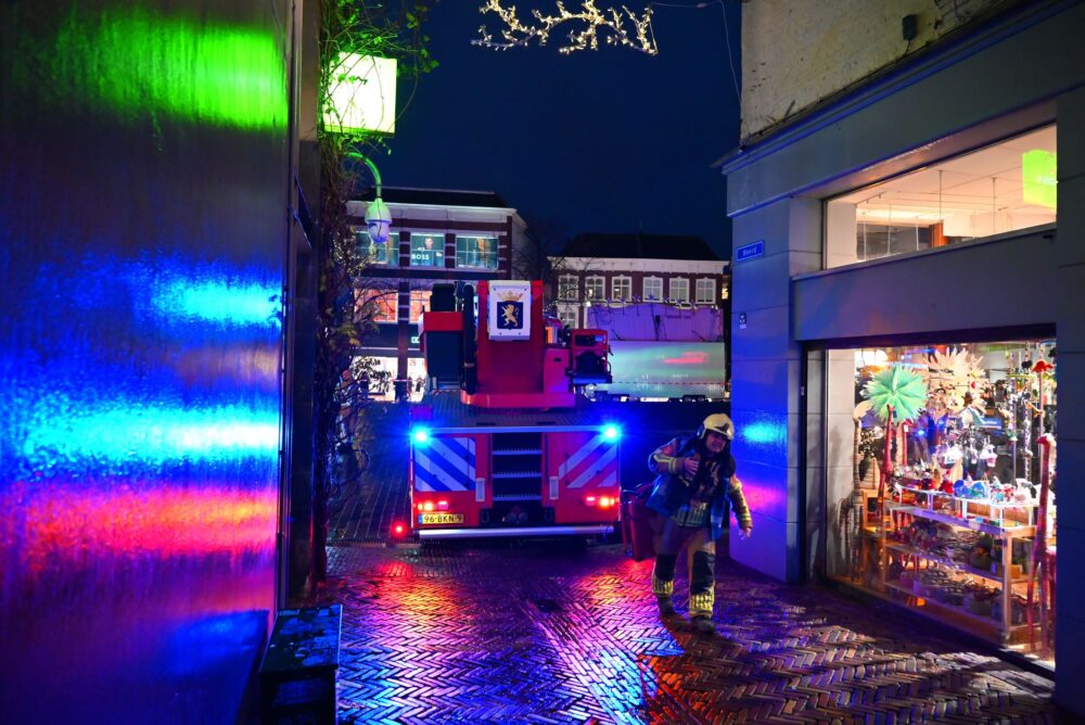 Keukenbrand in hamburgerrestaurant in Leeuwarden