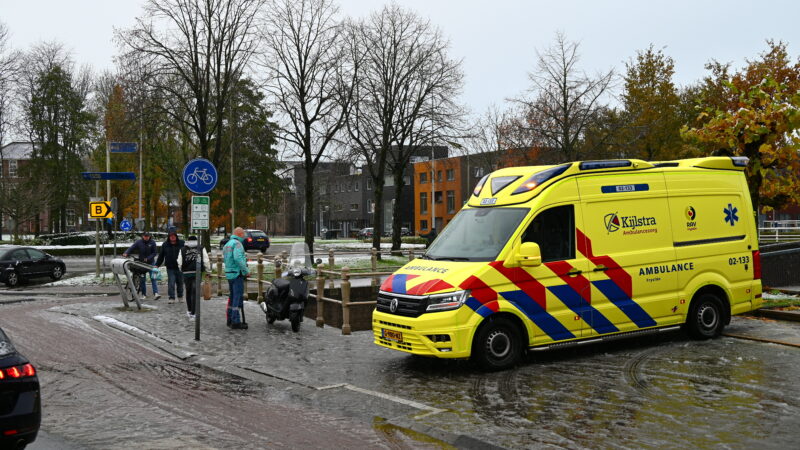 Scooterrijder gewond na valpartij in Leeuwarden