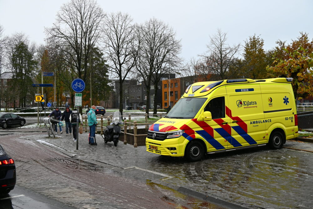 Scooterrijder gewond na valpartij in Leeuwarden
