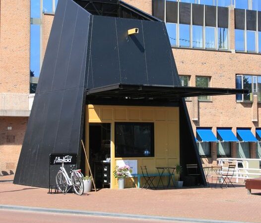 Gemeente zoekt nieuwe huurder voor kiosk op de Prins Hendrikbrug in Leeuwarden