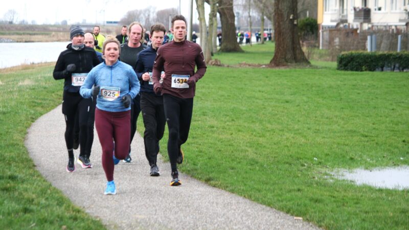 Update: Afgelast. Douwe Kleefstraloop trapt Gouden Leeuw-reeks af