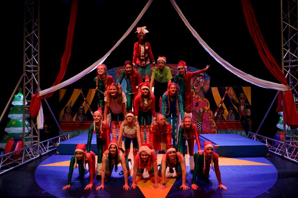 Saranti’s Kerstcircus: een unieke samenwerking van Noordelijke circussen