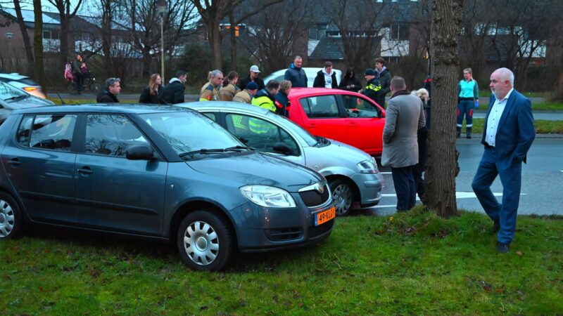 Meerdere voertuigen betrokken bij verkeersongeval in Leeuwarden