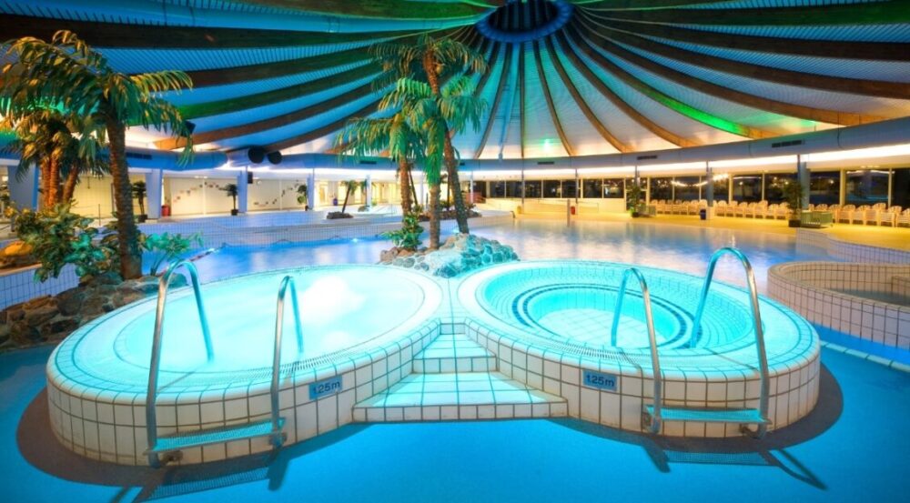 Onzekerheid over opening: zwembaden Leeuwarden vrijdag op slot