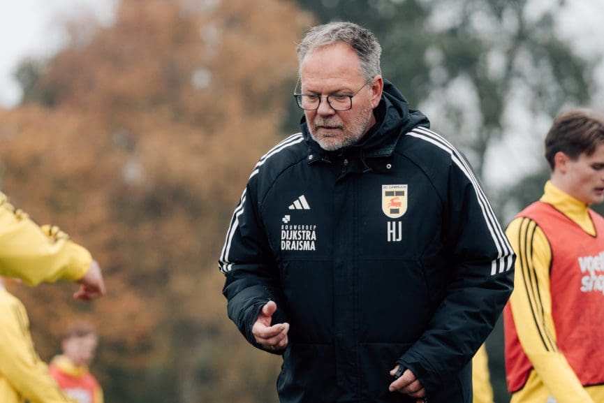 Henk de Jong: “Met steun van het hele stadion jaar goed afsluiten met winst tegen Jong AZ”