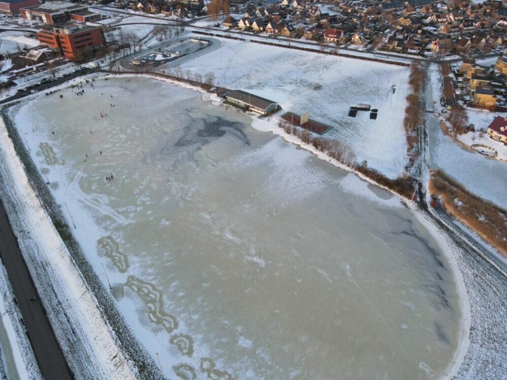 IJsclub Grou hoeft gemeente Leeuwarden geen OZB te betalen