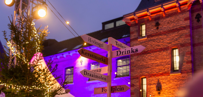 Kerstmarkt in de Blokhuispoort: winterse belevenis vol muziek, gezelligheid en lekkernijen
