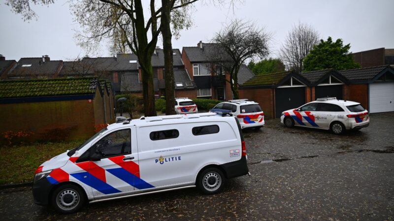 Politie massaal aanwezig vanwege mogelijke overval in Leeuwarden