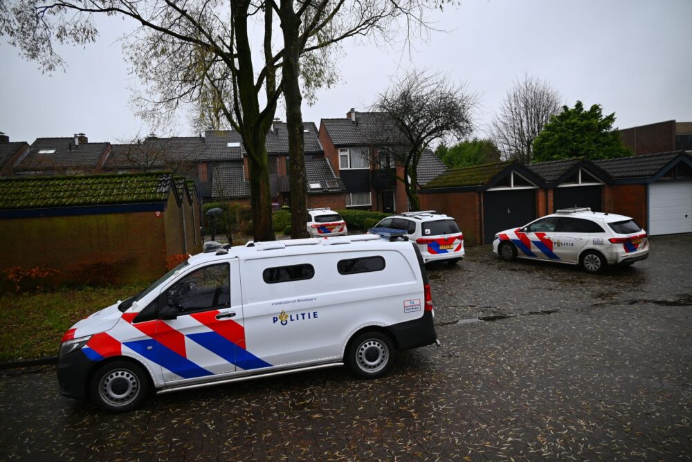 Politie massaal aanwezig vanwege mogelijke overval in Leeuwarden