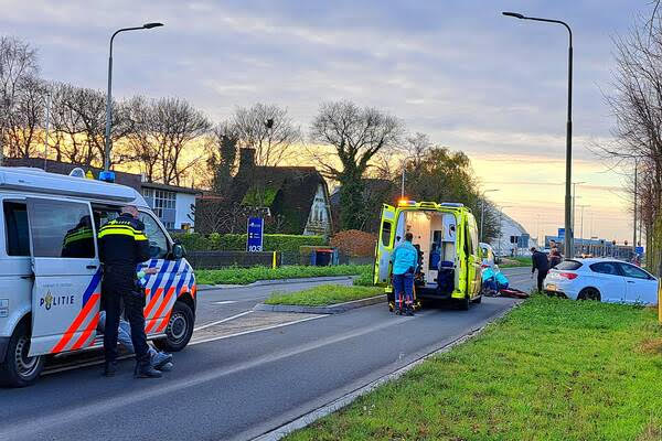 Voetganger zwaargewond door aanrijding met personenauto in Leeuwarden