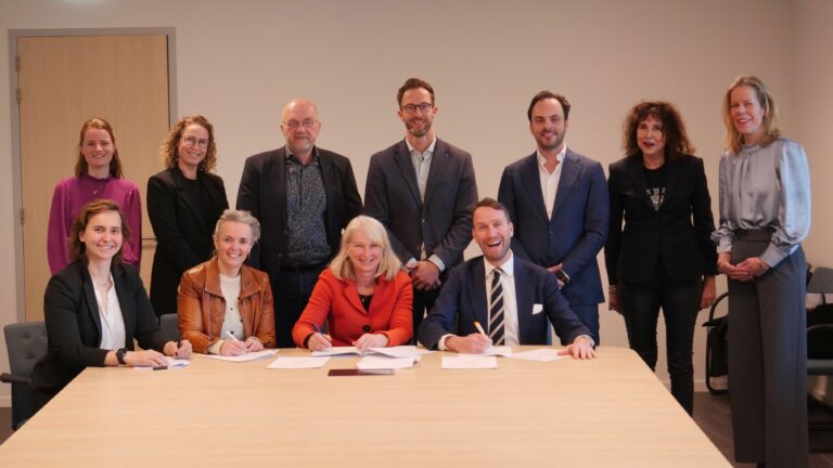 Friese ouderenzorgorganisaties bundelen krachten tijdens avond, nacht en weekend