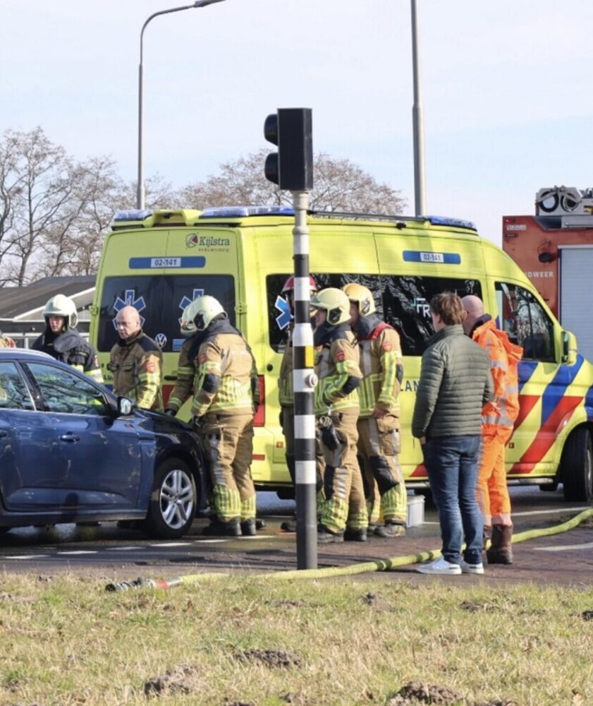 Botsing op Rijksstraatweg in Ryptsjerk: gewonden bij ongeval