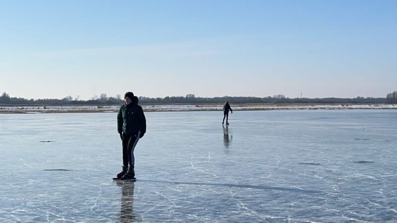 VIDEO – Schaatspret in Ryptsjerk