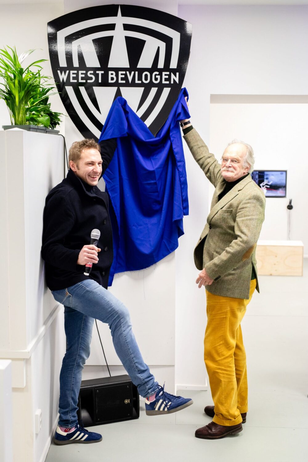 Kunstinitiatief VHDG opent deuren aan het Naauw in Leeuwarden: kunst voor iedereen