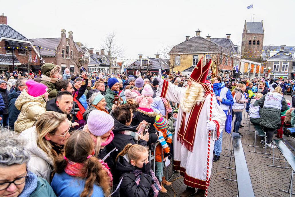 Aankomst Sint Piter en Aldemar in Grou