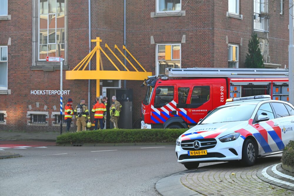 Meerdere brandweerwagens ingezet voor woningbrand in Leeuwarden