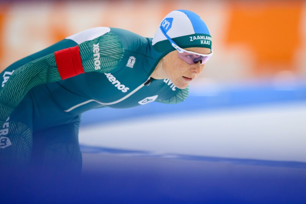 Marijke Groenewoud schittert op NK met titels op 1500 meter, 3000 meter en massastart