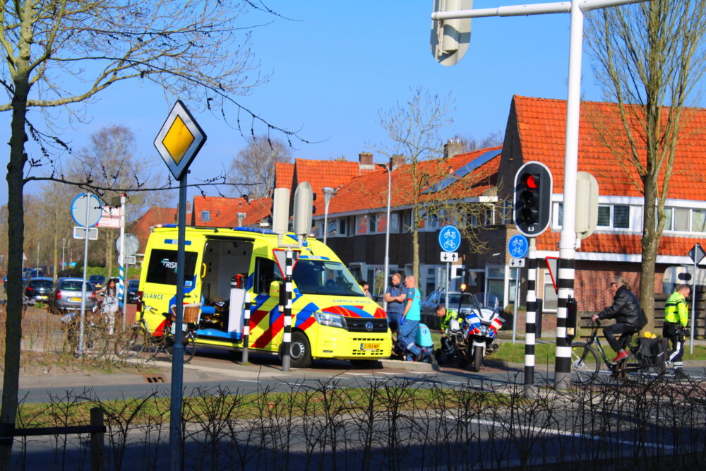 Oudere vrouw gewond bij aanrijding in Leeuwarden