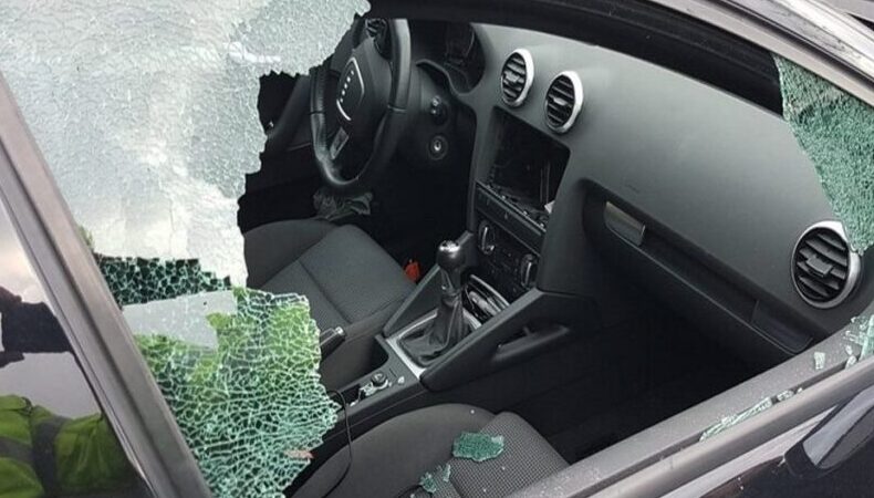 Politie zoekt getuigen van auto-inbraak in Grou