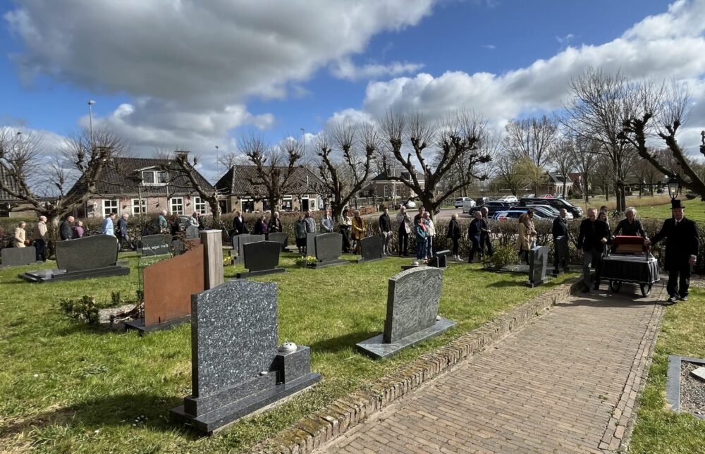 Jonker Sicke van Dekema opnieuw begraven na 400 jaar. ‘De cirkel is rond’
