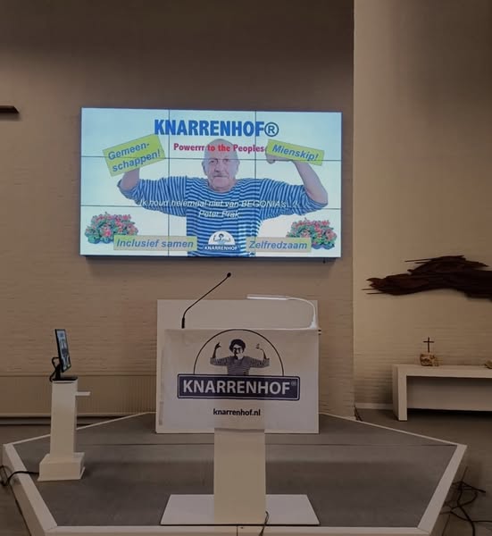 Eerste Knarrenhof van Leeuwarden naast winkelcentrum Nijlân