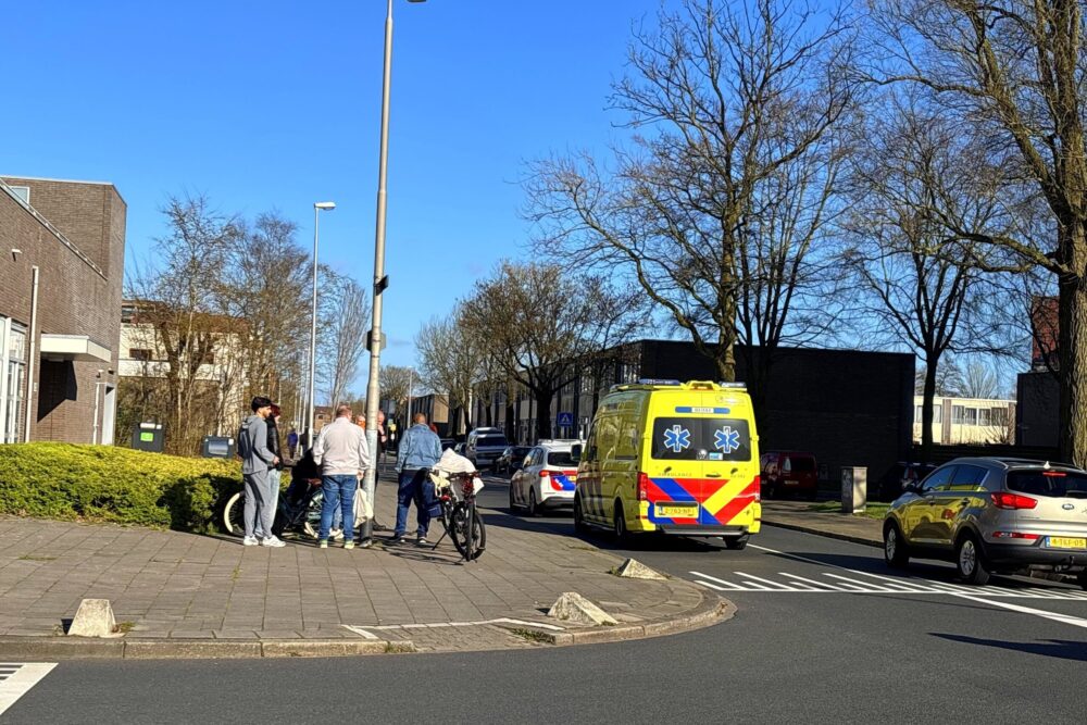 Fietser gewond bij aanrijding met auto in Leeuwarden
