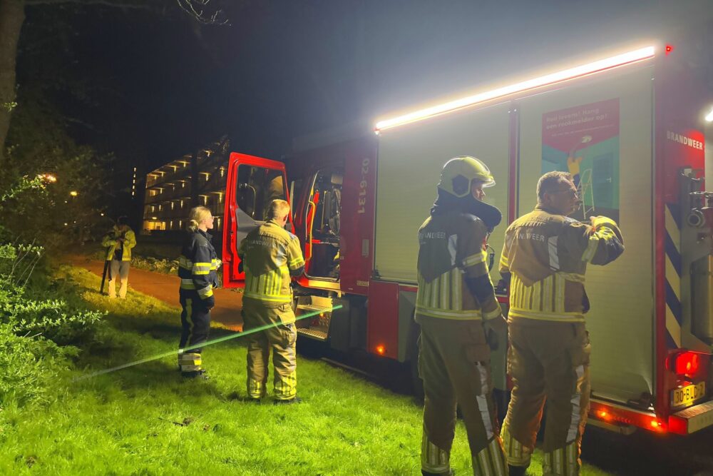 Vuurkorf zorgt voor brand in achtertuin