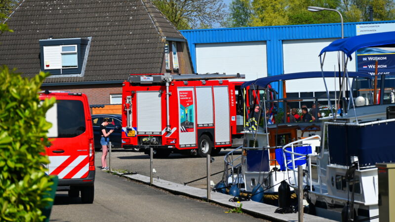 Brand in plezier boot snel onder controle in Jirnsum