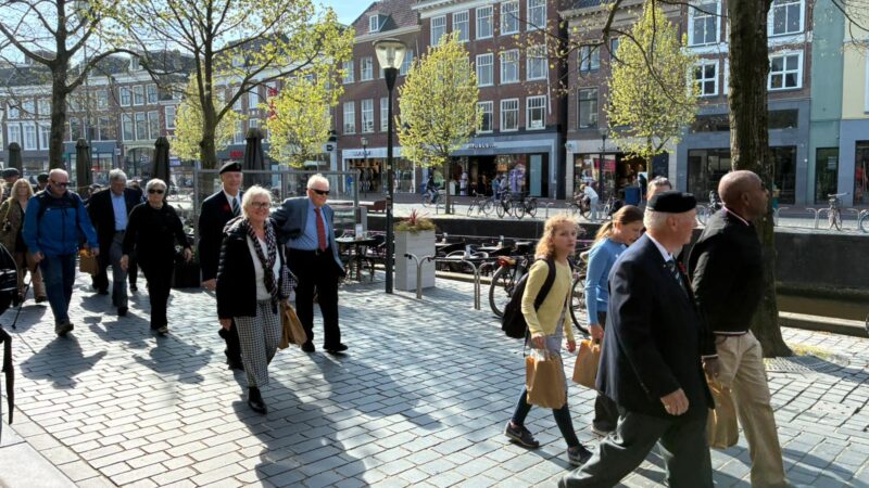 VIDEO: Leeuwarden staat stil bij 80 jaar vrijheid