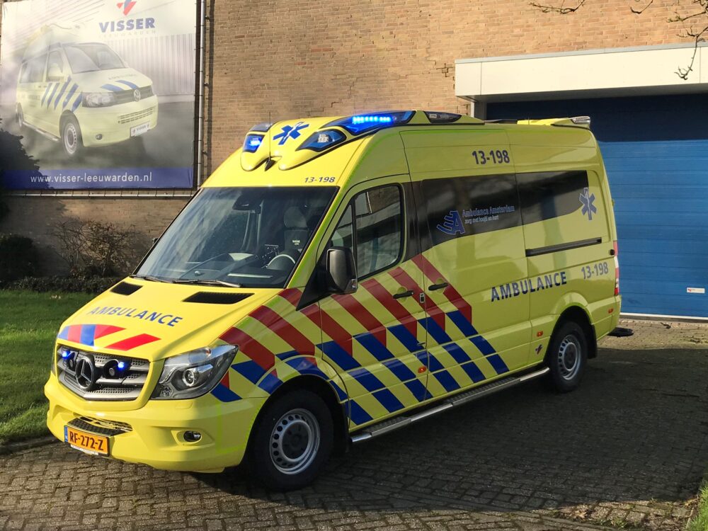 Verkeersongeval met gewonde op Buismanweg in Leeuwarden