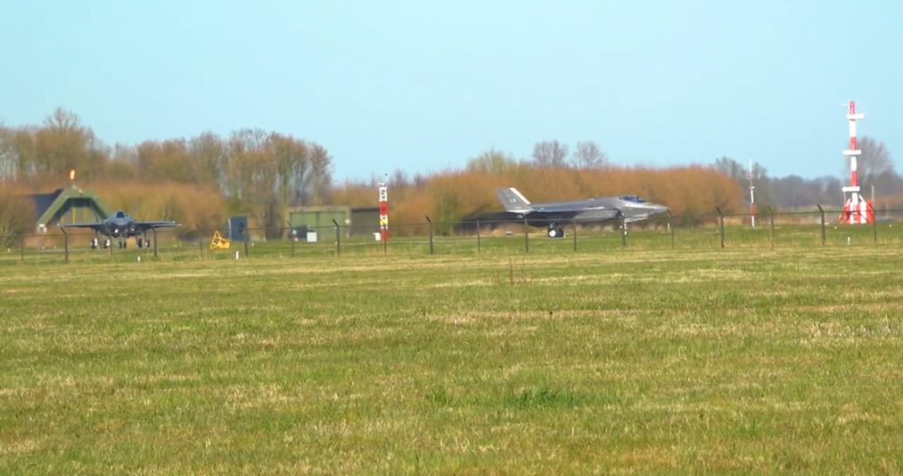 VIDEO: Vliegtuig-spotters tijdens NAVO Ramstein Flag oefeningen