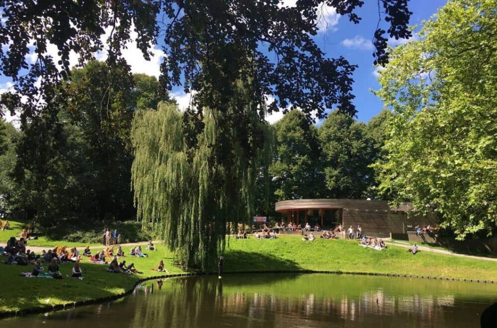 In 2026 kun je een pilsje of wijntje drinken in de Prinsentuin