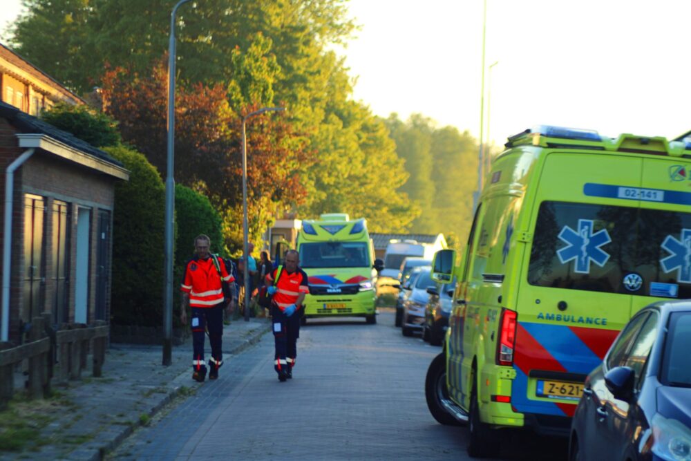 Traumateam assisteert bij medische noodsituatie in Lekkum