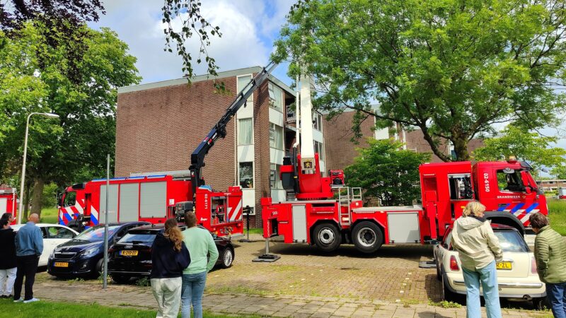 Brandweer zet zwaar materiaal in voor hulpverlening