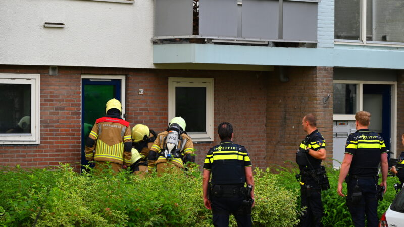 Rookontwikkeling door woningbrand in flat