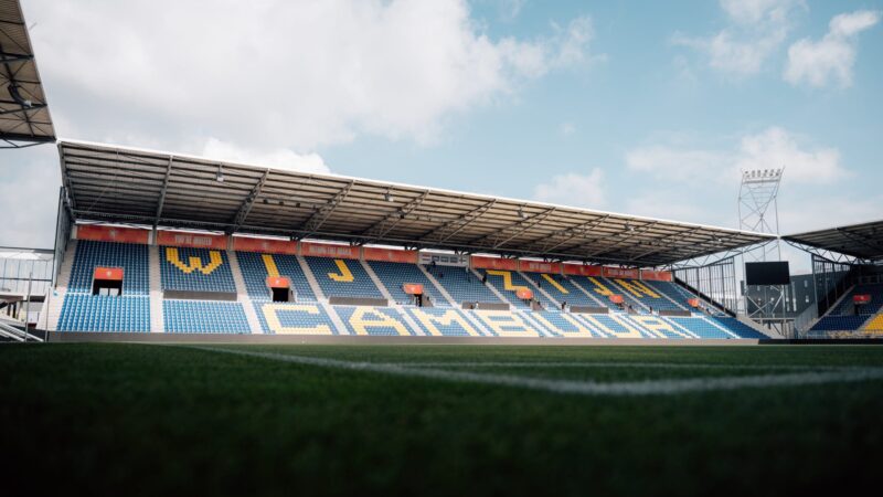 Kooi Stadion kleurt oranje voor vrouweninterland
