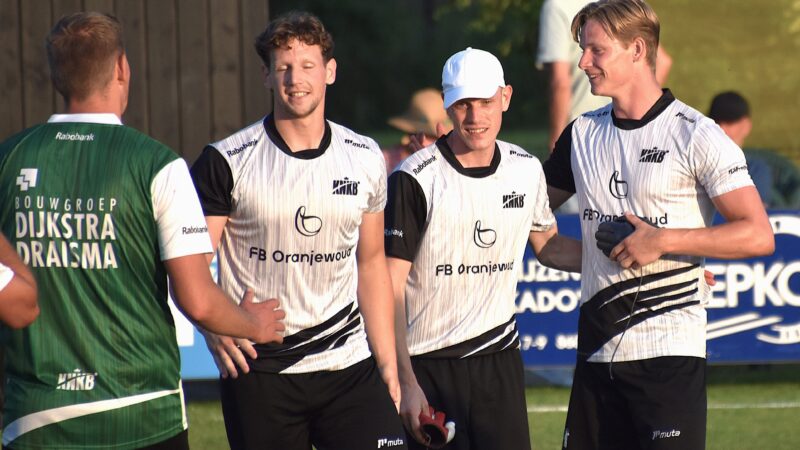 Bergsma, Postma en Folkertsma trotseren snikheet Broeksterwoude