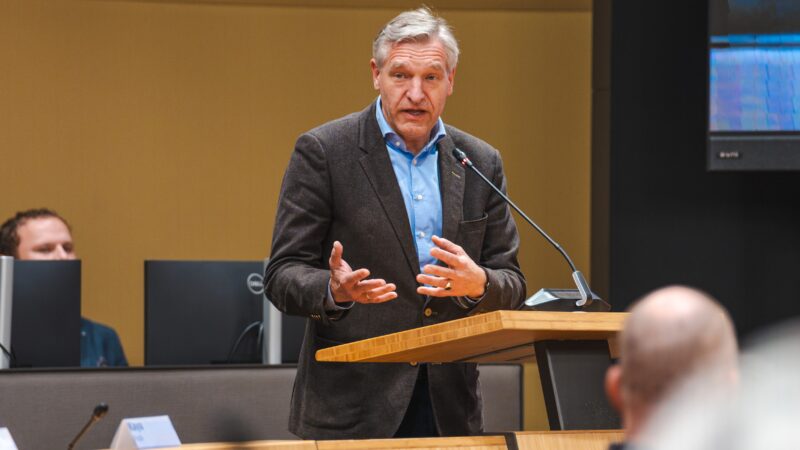 VIDEO: Afscheidsinterview met burgemeester Sybrand Buma