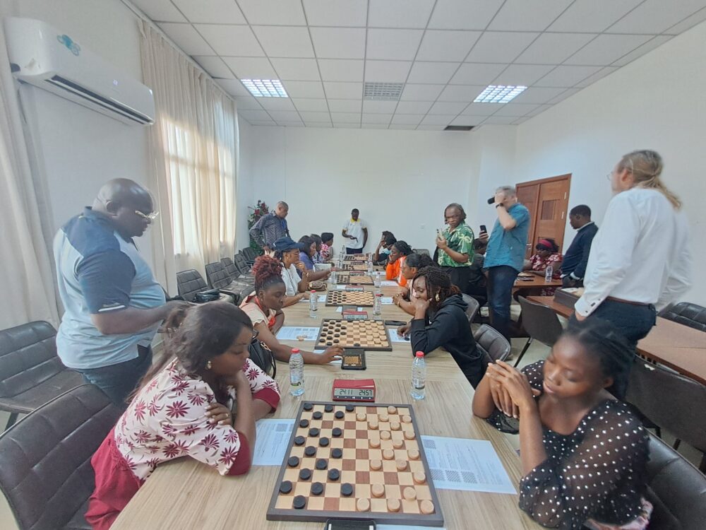 Vrouwenkampioenschap zorgt voor spetterende uitsmijter van African Open