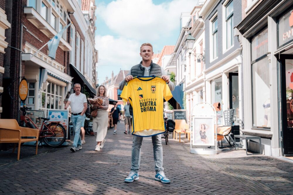 Leeuwarder Kian Visser officieel speler van SC Cambuur