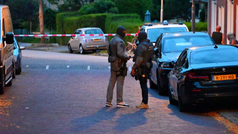 Arrestatieteam ingezet vanwege dreigende situatie in Leeuwarden