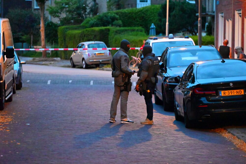 Arrestatieteam ingezet vanwege dreigende situatie in Leeuwarden