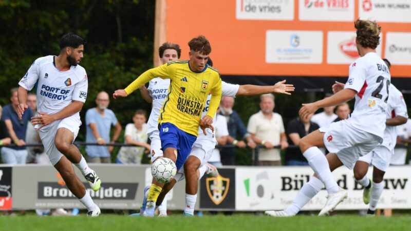 SC Cambuur verliest in warm en druk Stiens oefenwedstrijd van Telstar
