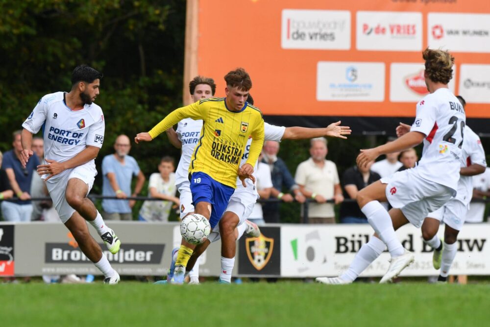 SC Cambuur verliest in warm en druk Stiens oefenwedstrijd van Telstar